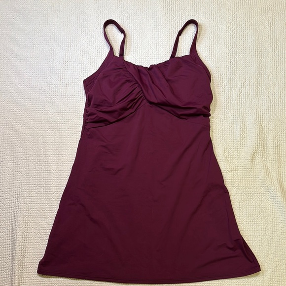 Land’s End Swim Dress Elegant Plum, size 10, NWOT, Underwire bra, UPF protection - Picture 1 of 16